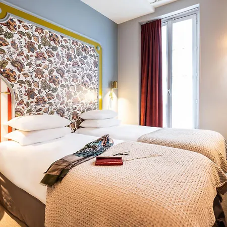 מלון Mercure Notre Dame Saint Germain Des Pres 4*