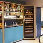普雷斯圣日尔曼巴黎圣母院酒店 4*