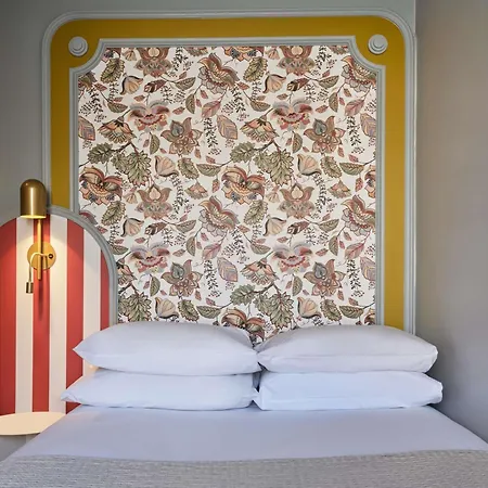 Mercure Notre Dame Saint Germain Des Pres فندق 4*