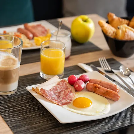 호텔 머큐어 노트르담 생 제르맹 데 프레 4*