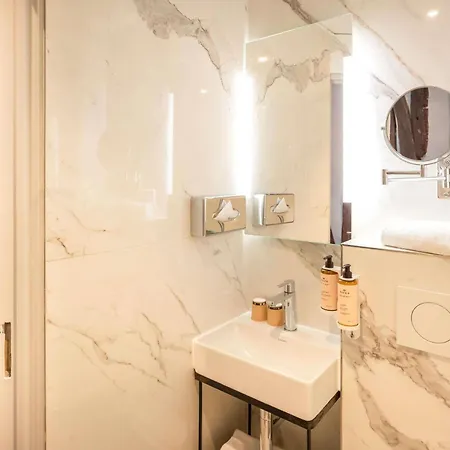 Mercure Notre Dame Saint Germain Des Prés 4* Paris