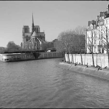 Mercure Notre Dame Saint Germain Des Pres فندق 4*