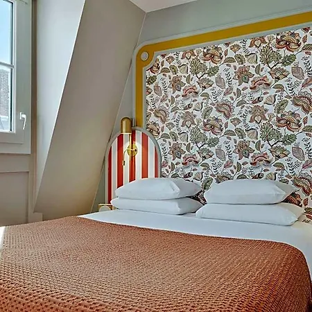 Mercure Notre Dame Saint Germain Des Pres 4* Paříž