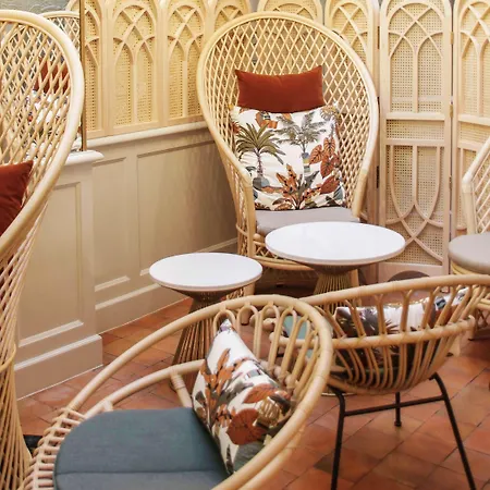 Hotel Mercure Notre Dame Saint Germain Des Pres 4*